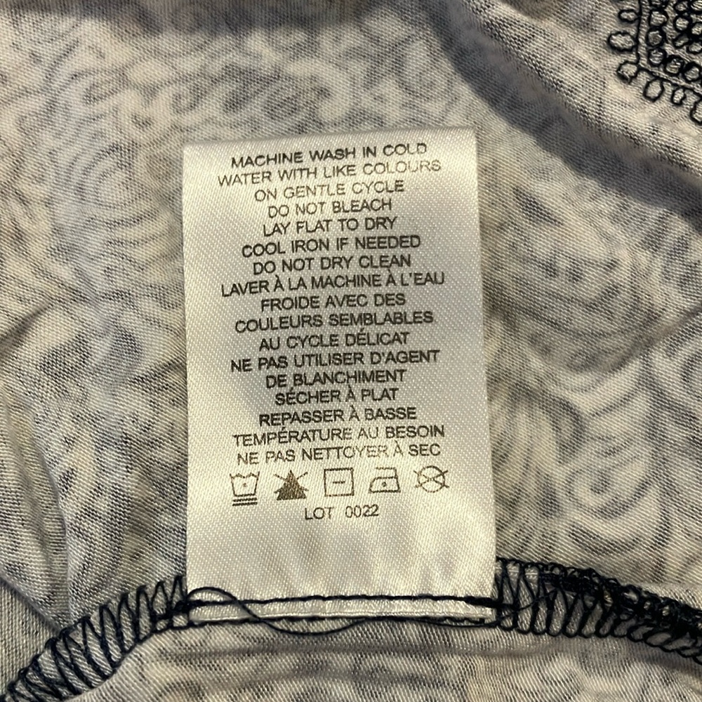Dalia Blue and White Sleeveless Tank Top NWT - Picture 6 of 6